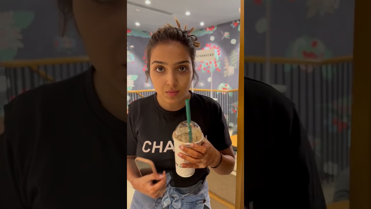 Starbucks ka showoff😂| JagritiKhurana | #funnyshorts